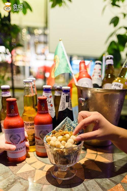 吃瓜杂货铺,趣味横生的市井生活画卷