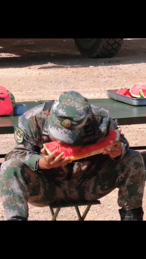 吃瓜兵哥哥,趣味生活背后的军人风采